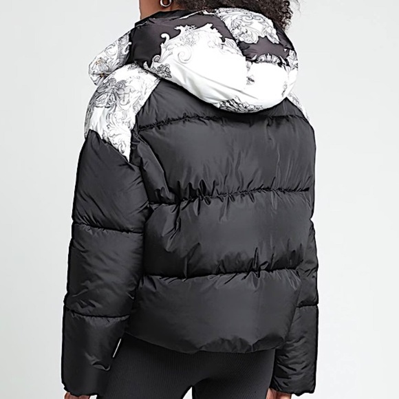 New Authentic Versace Medusa Down Puffer Jacket US 8, UK 12, 40 France 1012541 - Picture 3 of 15